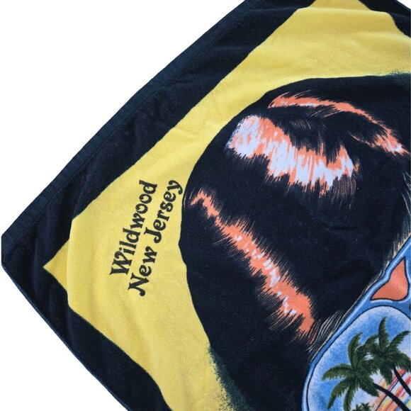 Vintage Beach Towel 70s 80s Woman Girl Sunglasses Wildwood New Jersey 30"x 60" - Picture 6 of 9